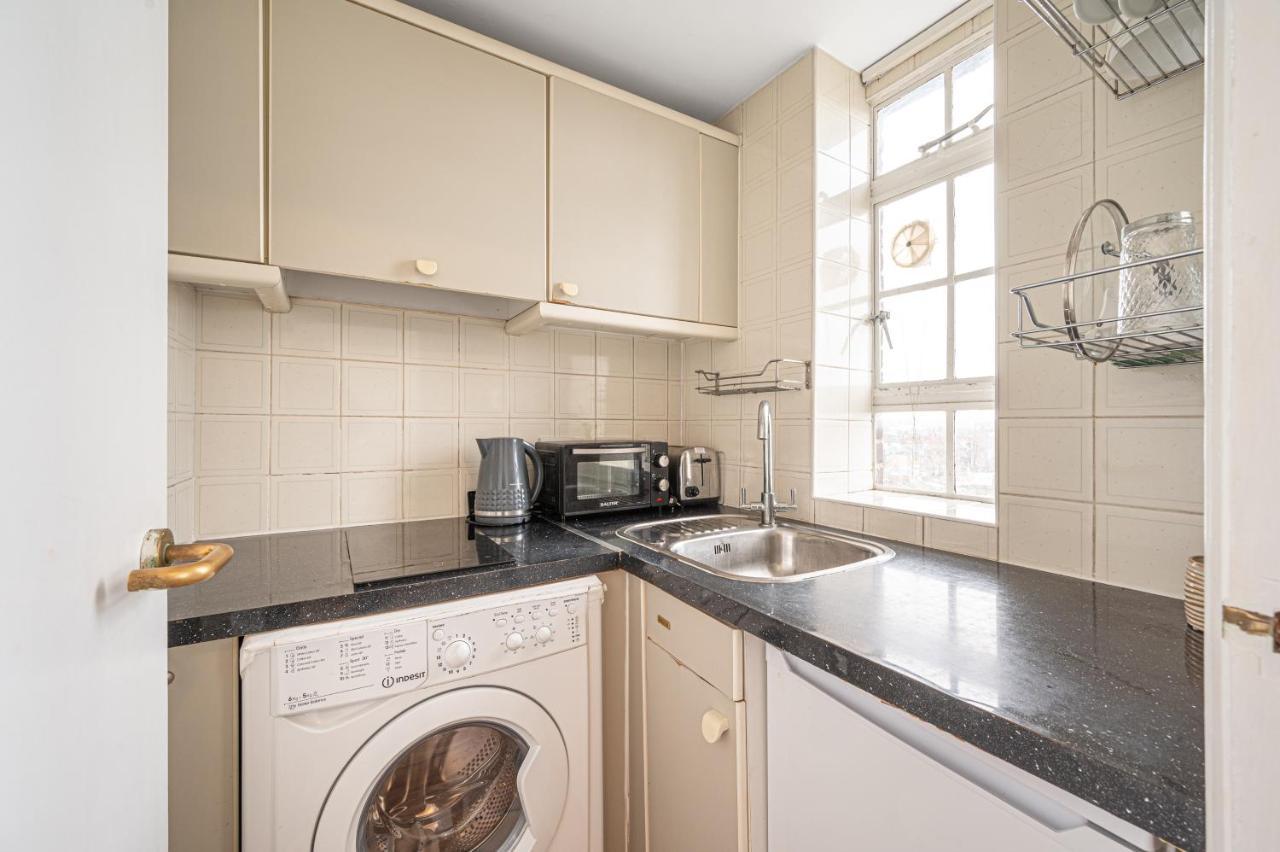 South Kensington Excellent Location Studio At Chelsea Cloister Hotel Лондон Экстерьер фото