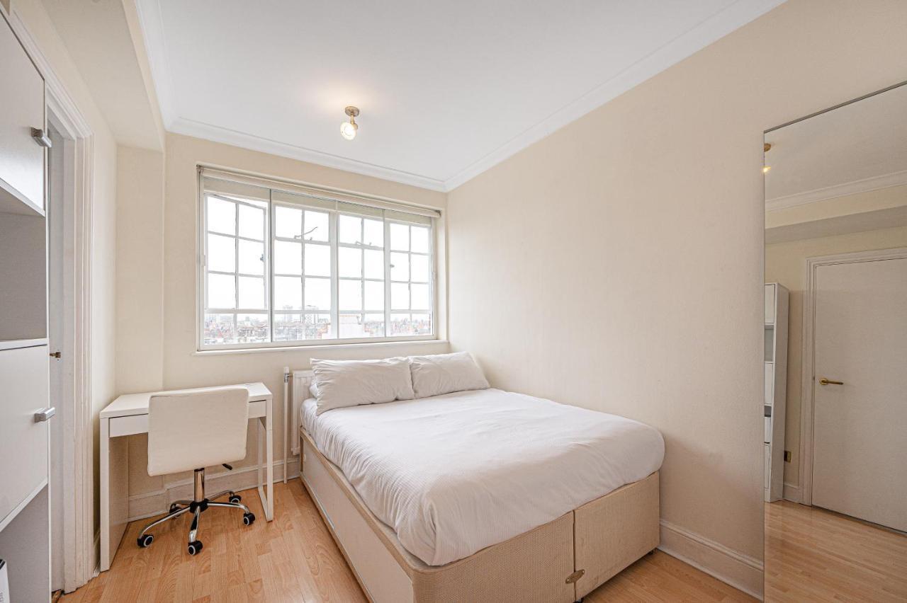 South Kensington Excellent Location Studio At Chelsea Cloister Hotel Лондон Экстерьер фото